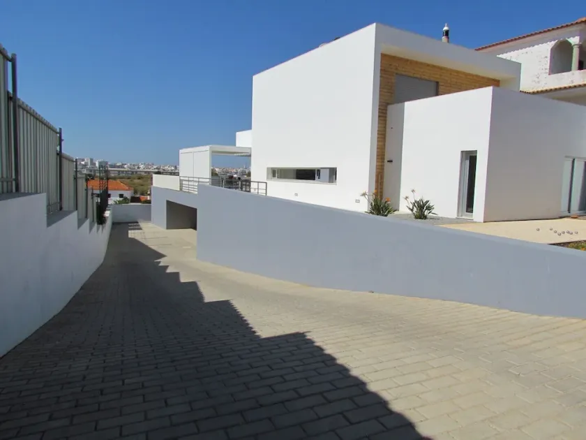 Fantastic, modern villa with private pool and with spectacular view on the river - Image 1