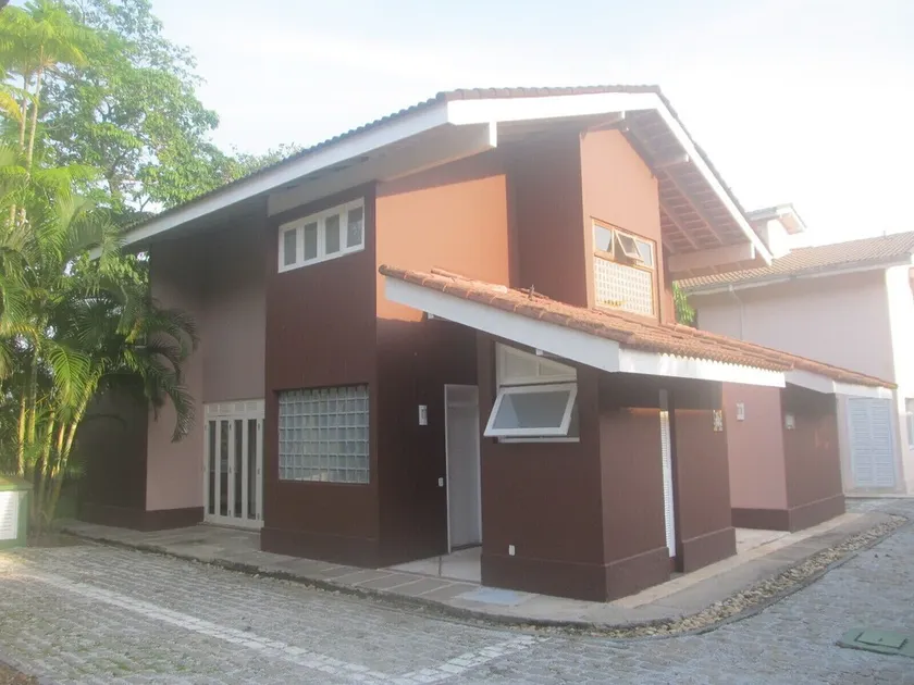 Charming beach house in a luxury beachfront condominium. - Image 1