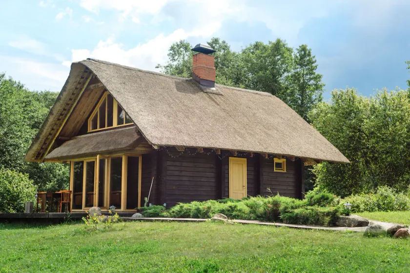 Locu Sala - House With Mansard - 'Krupītis' - Image 1