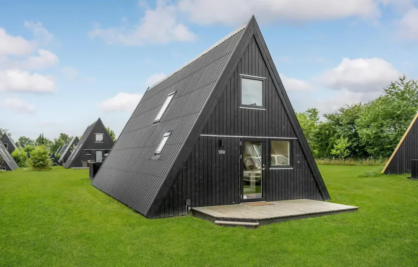 2 Bedroom Cozy Home In Farsø - Image 1