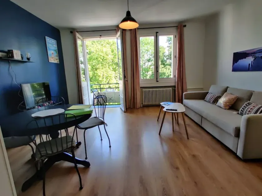 Superbe appartement centre ville d'aix les bains à 2 pas de la gare - Image 1