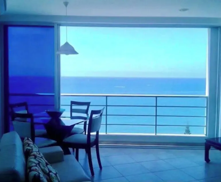Amazing Ocean Views from this 2 bedroom apartment - Image 1