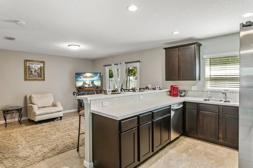 New 3BR Townhome | Small Dogs OK | Near Public Boat Ramp | Green Cove Springs - Image 1