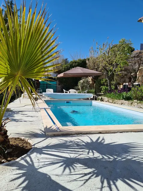 Very pleasant family home - Image 1