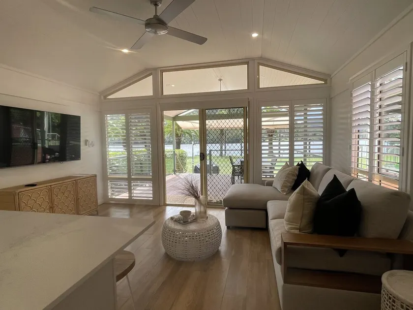Private modern waterfront cabin - Hawkesbury River - Image 1