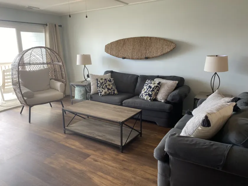 Beach townhome! Enjoy the sound, pool, and ocean! - Image 1