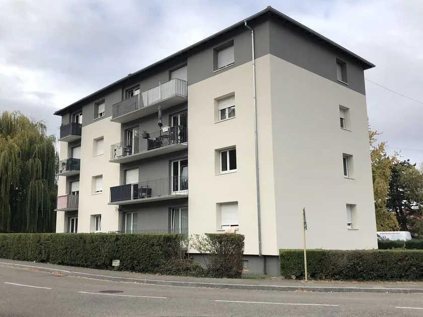 F1 refait à neuf, avec terrasse, douche Hydromassage LED, Colmar à 5min au calme - Image 1