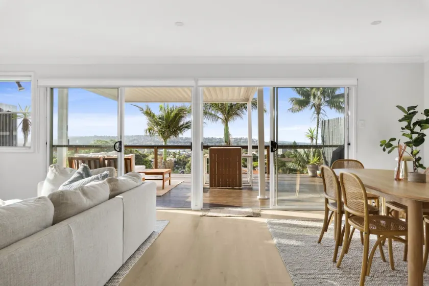 Chic Coastal 1-Bedroom Home with Balcony & BBQ - Image 1