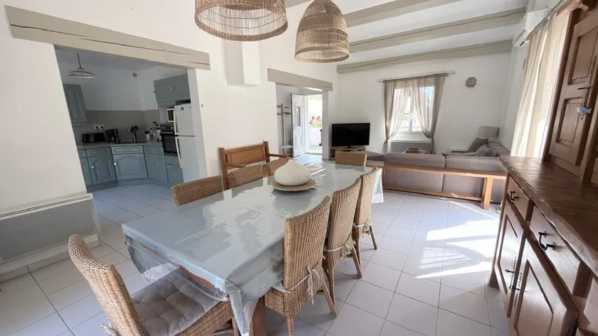 Villa confortable, acceso directo al mar y el bosque - Image 1