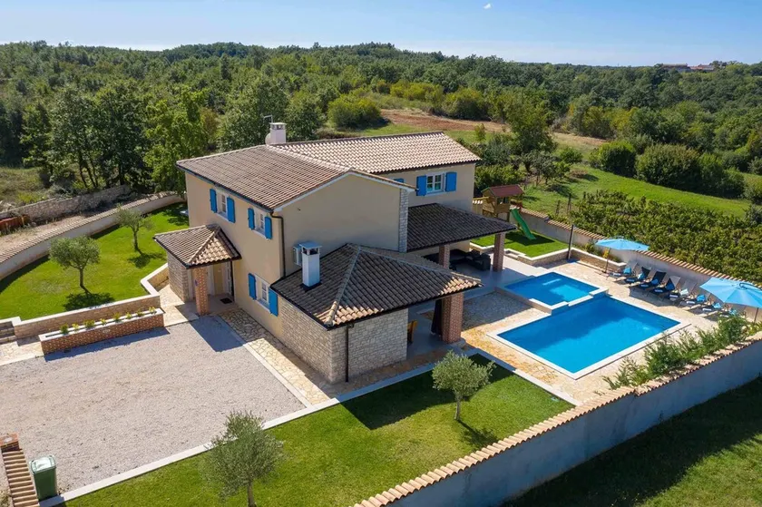 Villa für 10 Personen mit Pool und Hydromassage - Image 1