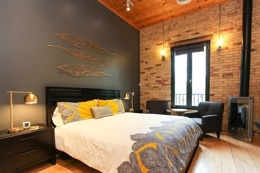 Discover the cozy Napoli Suite in the heart of downtown Saugatuck, a charming retreat for two. - Image 1