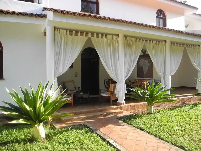 Malindi House in a luxury resort - Image 1