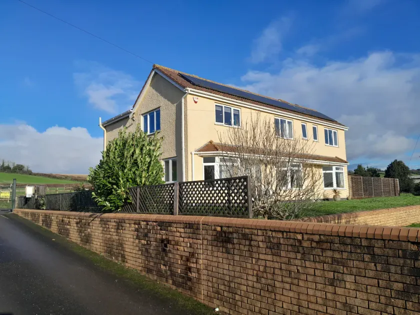 Bed and breakfast with views of the stone circles.Double room with en suite 🚽 - Image 1