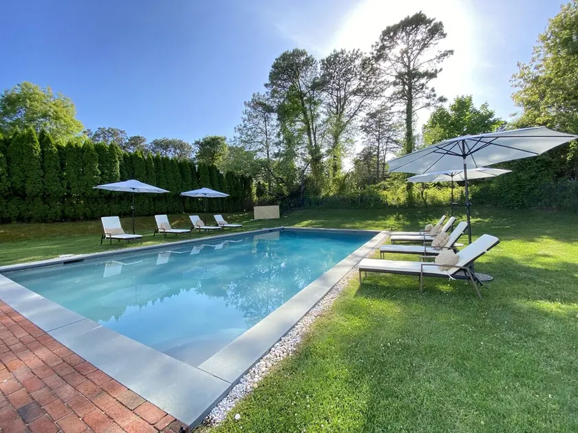 5BR, Luxury Home, Pool, Large Yard , Close to Beach & Town - Image 1