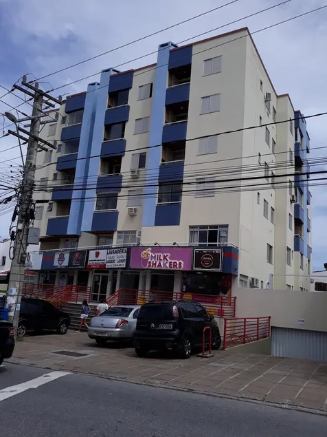 Apartment right in the center of Ingleses. - Image 1