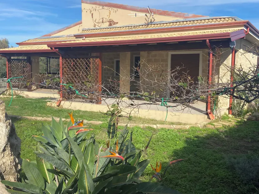 Apartment in wonderful villa, 3 minutes walking in the most beautiful  landscape - Image 1