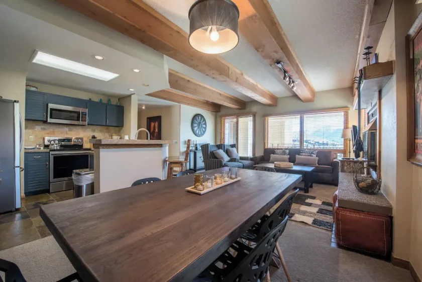 Dejlig moderne Plaza Condo - Image 1