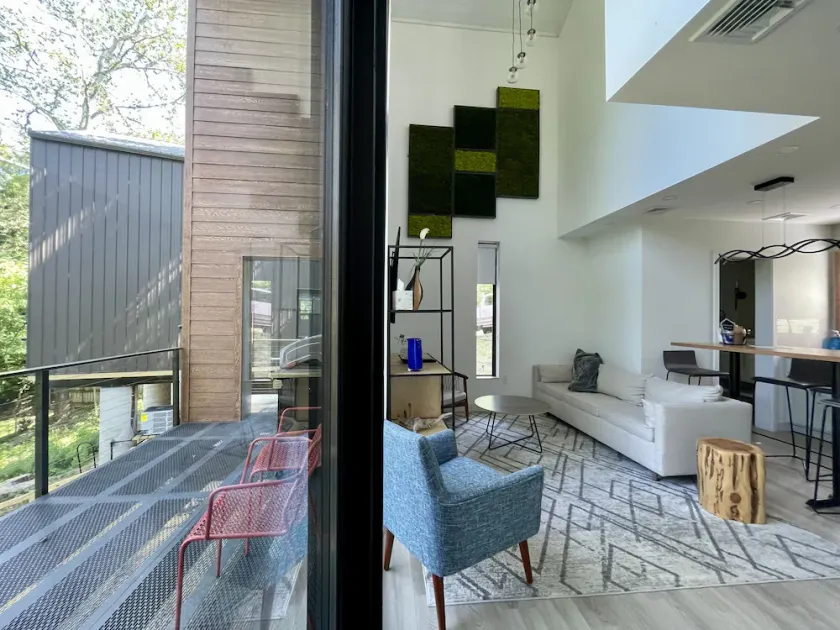 Twin Sycamore River Cottage, “Serenity” - Image 1