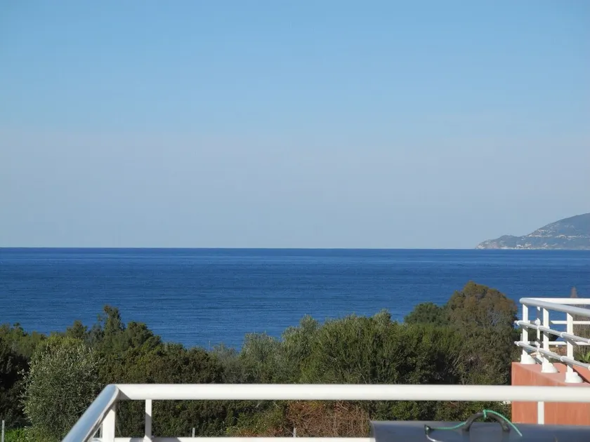 Apartamento de 80 m², 2 habitaciones, 5/7 pers, jardín 900 m², piscina - Image 1