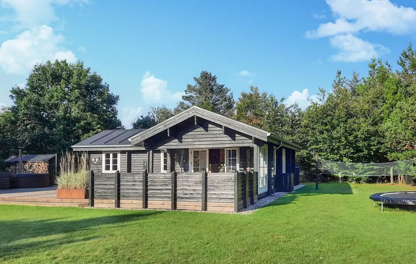 Beach front home in Jerup with WiFi - Image 1