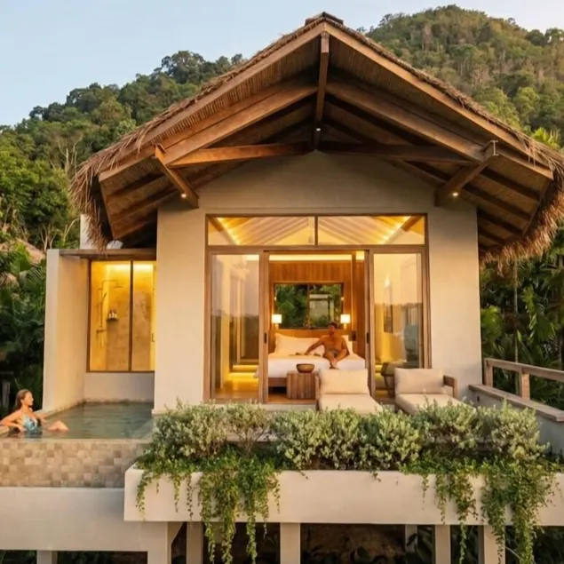 Amber Yao Noi - Image 1
