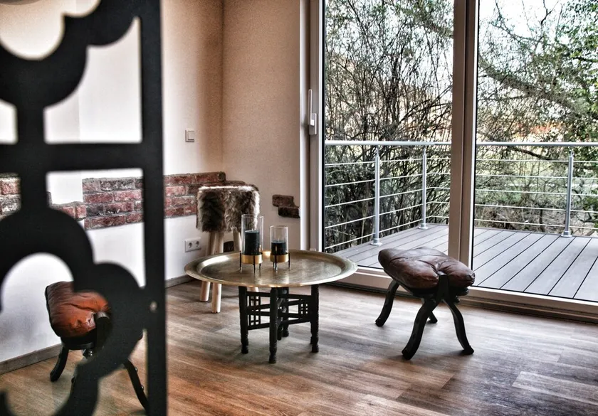 Exceptional loft with large outdoor terrace - Image 1
