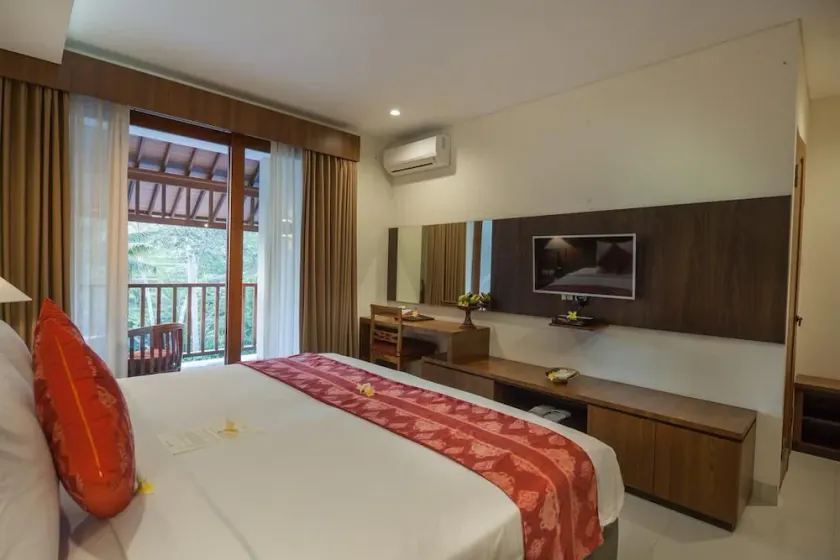 6 Bed Room Valley Villa With Infinity Pool+Breakfast+Kitchen - Image 1