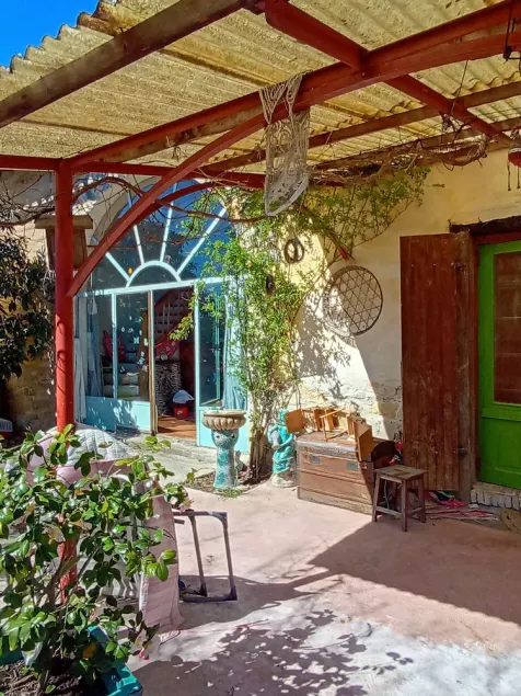 earth house, ecologique, hand made and old fashion. - Image 1