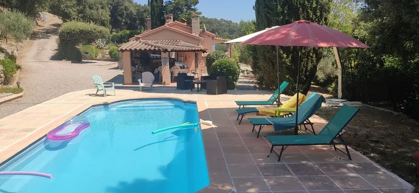 Villa + private pool - Image 1