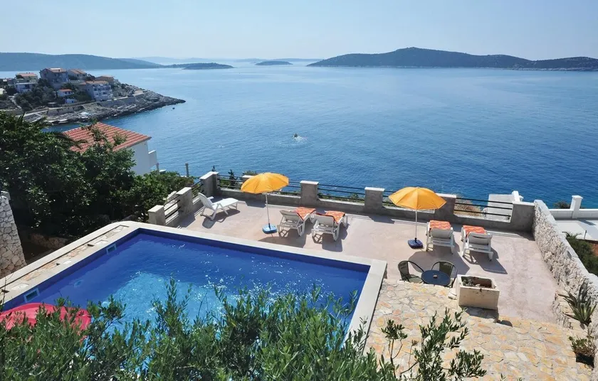 Amazing home in Sevid - Image 1