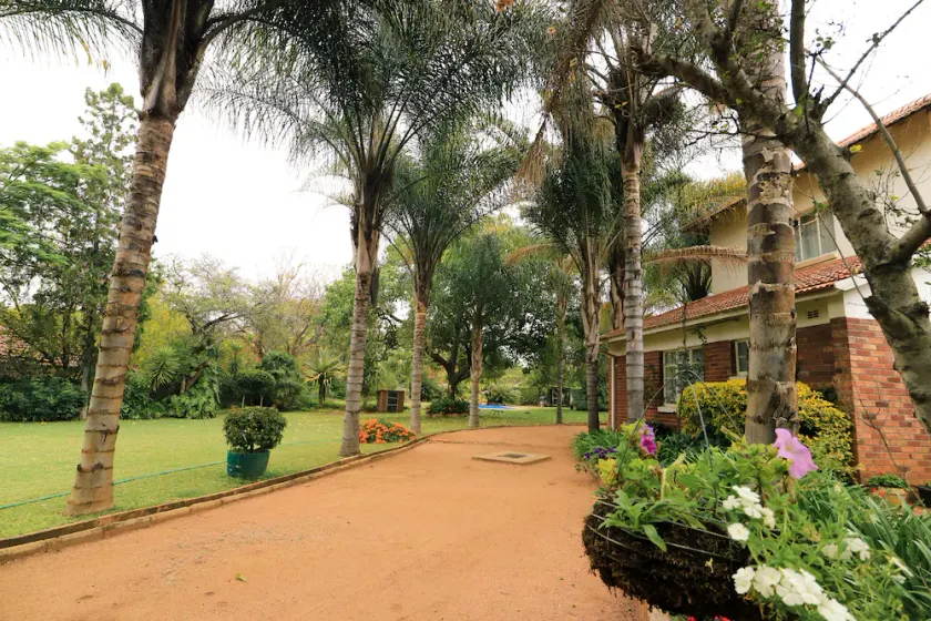 Hillside Manor - Image 1