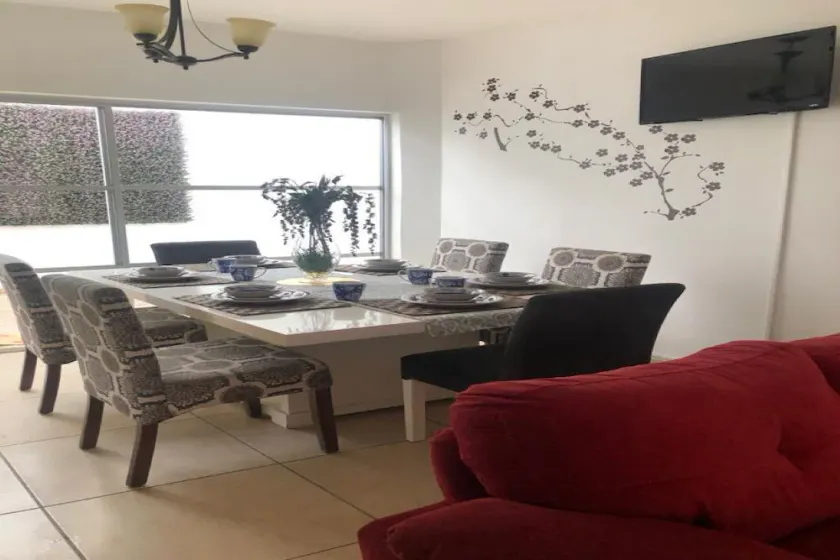 Casa Jarreteaderas muy bien ubicada - Image 1