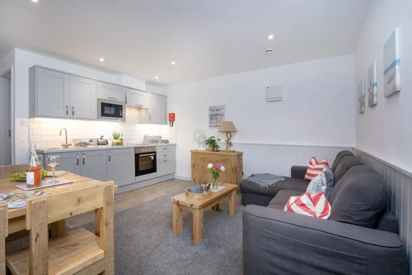 Anchors Away Apartment @ Sunnybeach - Image 1