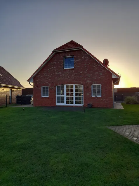Schönes Ferienhaus in Traumhafter Wasserlage - Image 1