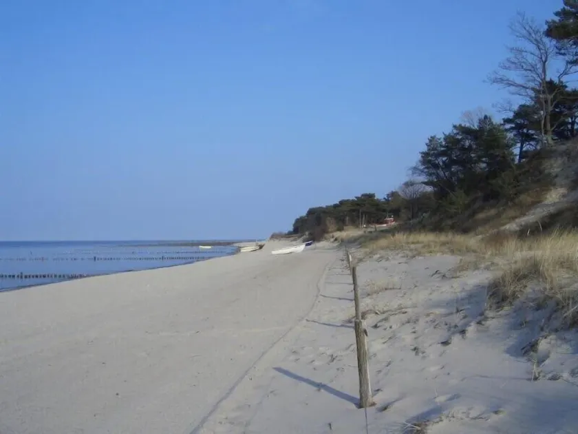 Esclusivo appartamento di fronte alla spiaggia con piscina, sauna e Wi-Fi - Image 1