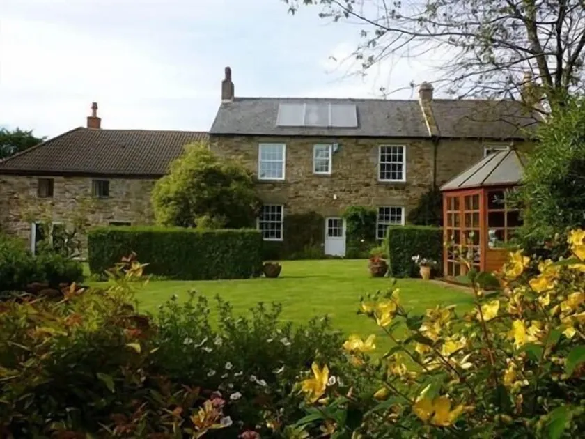 The Old Byre self-catering cottage - Image 1