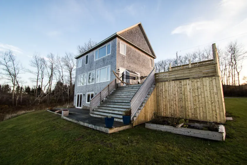 Luxury Hillside Home Overlooking Cabot Links - Image 1