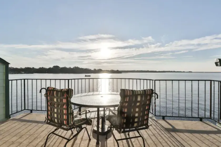 2 Bedroom with Private Waterfront Balcony - Image 1