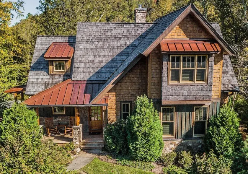 'Mountain Therapy' Luxury Cottage at the Blue Ridge Mountain Club w/ Hot Tub - Image 1