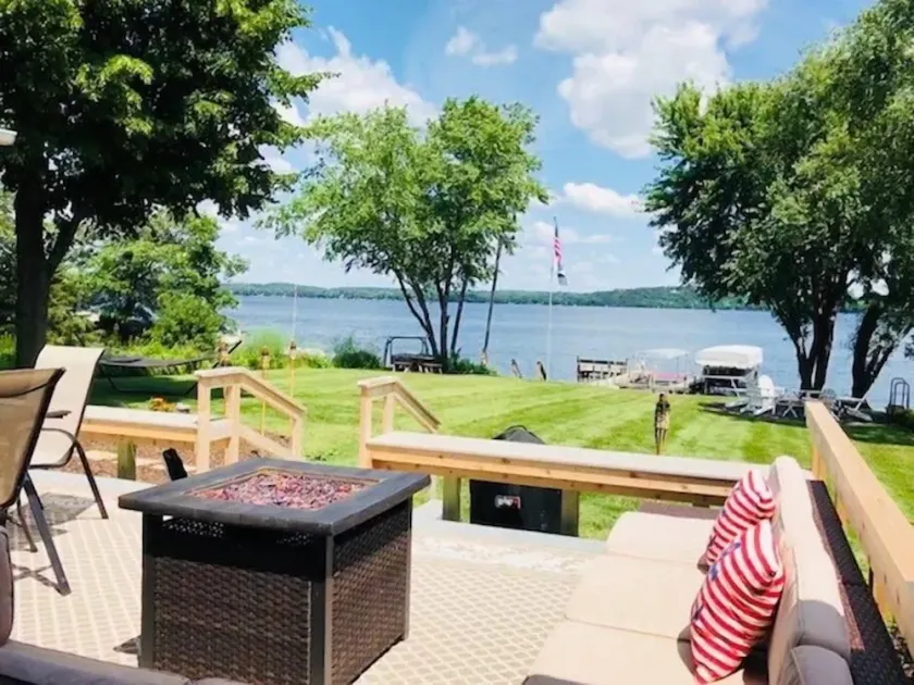 Longview Lodge - Image 1