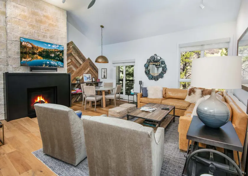Coldstream Townhome 38 - Image 1