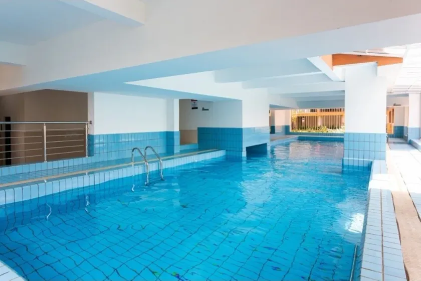 Lux Suites Urban Oasis Apartment - Image 1