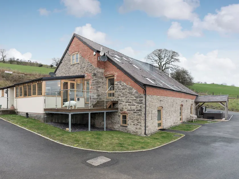Alojamiento de 7 habitaciones en Pwllglas, near Ruthin - Image 1