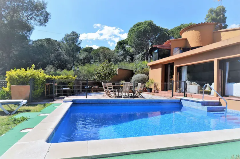 House 250m²,Palamos,private swimming pool, ideal for families, finished urbanization - Image 1