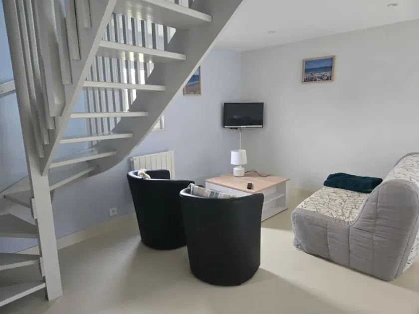 Maison familiale à Bréhal: 2 ch, terrasse, parking, animaux acceptés, proche Granville - Image 1