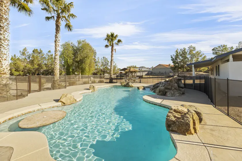 Spacious Desert Getaway! - Image 1