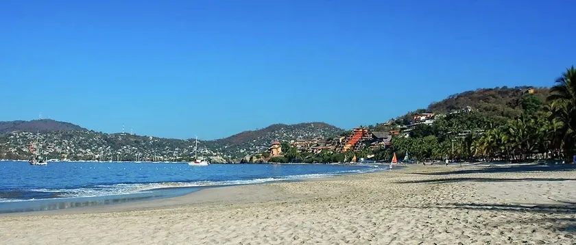 Beautiful Condo With Gorgeous Ocean View 5 Min Walk from the best beach in Zihua - Image 1