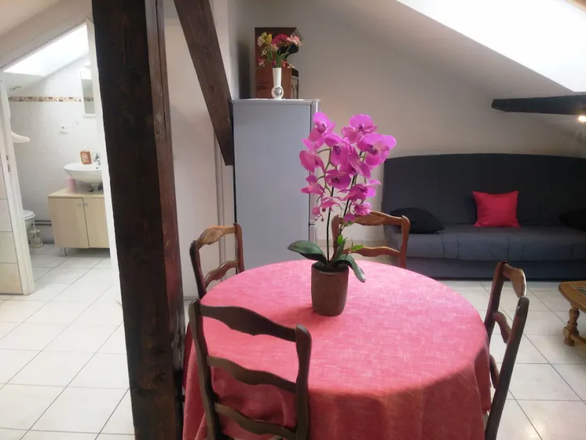 4-person apartment - Image 1