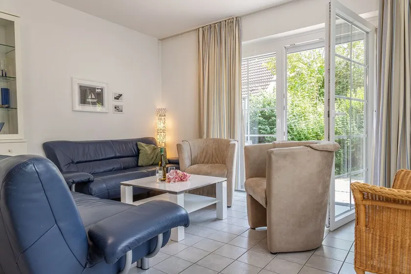 Timeless and elegant: the semi-detached house impresses with both its brightness - Image 1