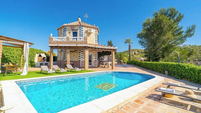 Casa La Noria Iznate by Ruralidays - Image 1
